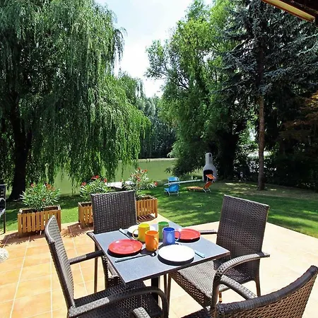 Dunaparti Haz Stand U 27e * Mosonmagyaróvár