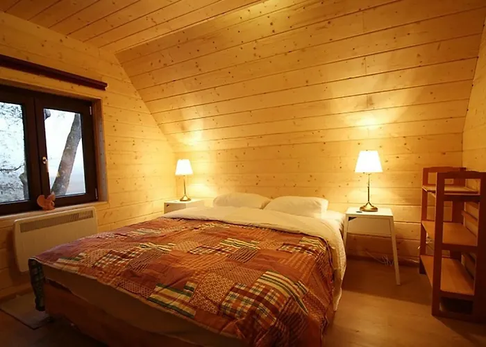 Dunaparti Haz Stand U 27e